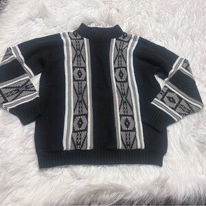 Vintage knit men’s Black and Gray Patterned Sweater